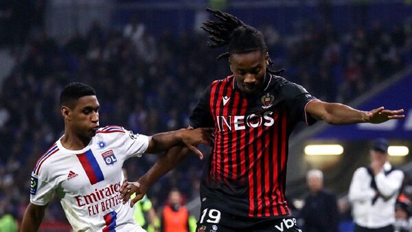 Olympique Lyon se abona a la indiferencia