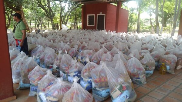 Ñeembucú: más de 1.500 pescadores son beneficiados con kits de alimentos - trece