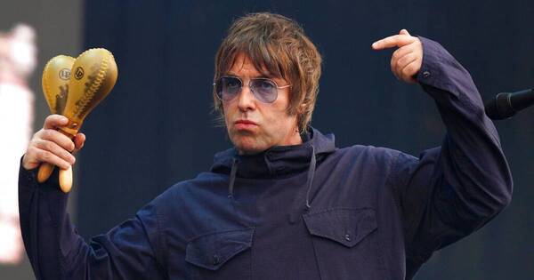 La Nación / Liam Gallagher llegó a Paraguay y alborotó a sus fans