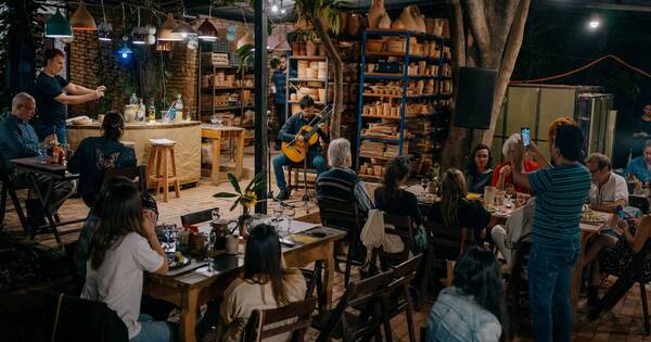 La Nación / El regreso de La Hamaca y la Luna, experiencia sensorial que armoniza arte y gastronomía