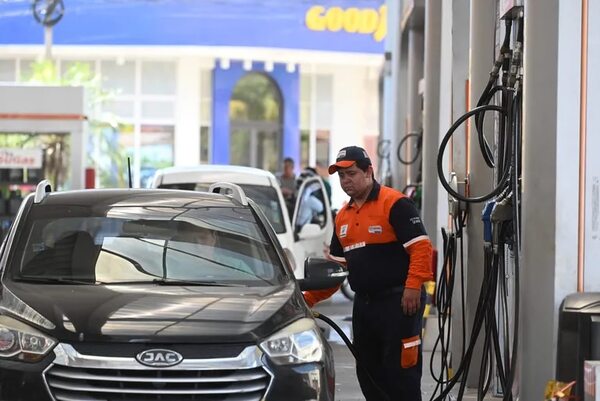 Emblemas anuncian nuevo aumento de precios de combustibles desde fin de mes - Economía - ABC Color