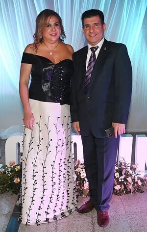 Cena por los 30 años de egreso de la Promoción 92 de Derecho UNA - Sociales - ABC Color