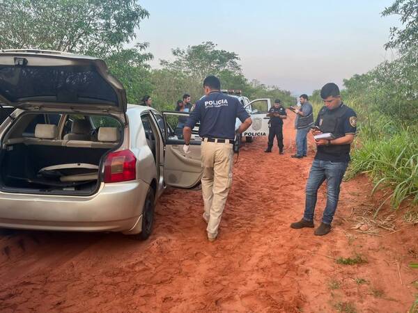 Crónica / Tras enfrentamiento a tiros con la Policía, malandros huyen por una zona boscosa