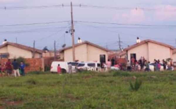 Sicarios ejecutan a un hombre mientras construía un muro en el patio de su casa - Radio Imperio