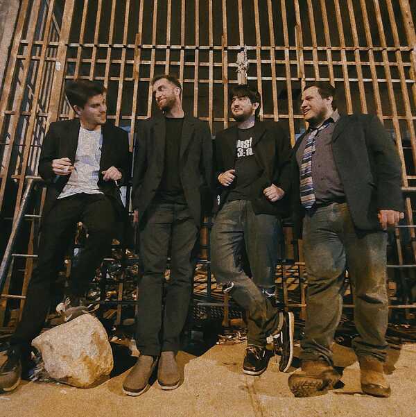 Smokin Heads lanza su sencillo debut “Deja Ver”
