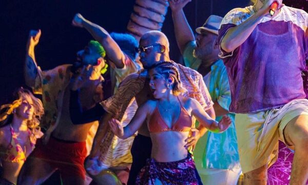 El look y el drama de los famosos en el concierto de Bud Bunny
