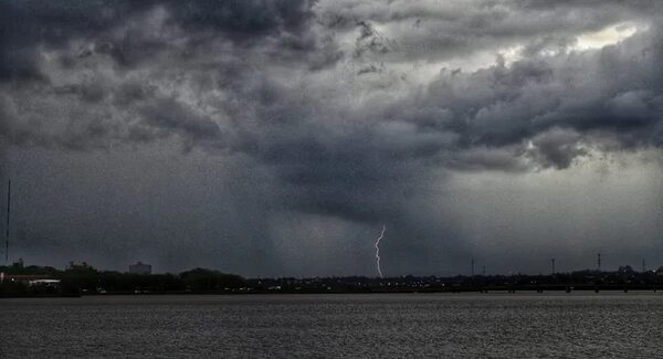 Tormentas se mueven al centro, sur y este de la región Oriental - Nacionales - ABC Color