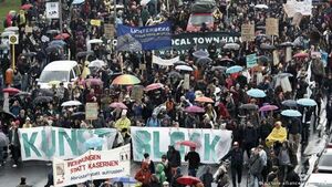Masiva marcha en Berlín contra inflación y alza de alquileres