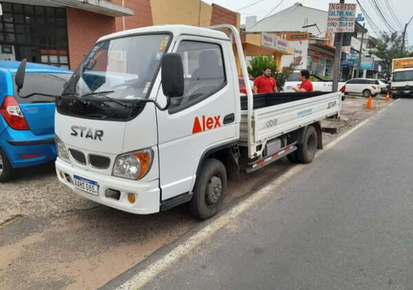 Denunció camión como robado y fue encontrado en poder de su hermano - Noticiero Paraguay
