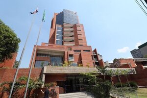 Denuncian por supuesto acoso laboral a director de responsabilidad social de Itaipú