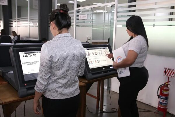 TSJE verifica sistema operativo de máquinas de votación - Política - ABC Color