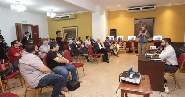 La Nación / Auditoría de máquinas de votación se inicia con acompañamiento de expertos internacionales