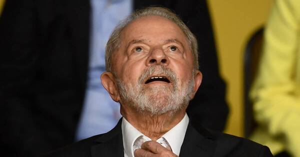 La Nación / Lula se sometió a un chequeo médico, cuyo resultado fue normal