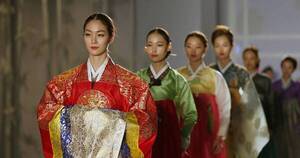 La Nación / Hanbok: Llega el desfile de trajes típicos coreanos