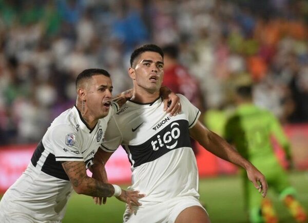 Olimpia festeja la 46 tras un sufrido partido ante Nacional - Radio Imperio