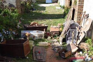 Violentan panteones del Cementerio de Tobatí - Nacionales - ABC Color