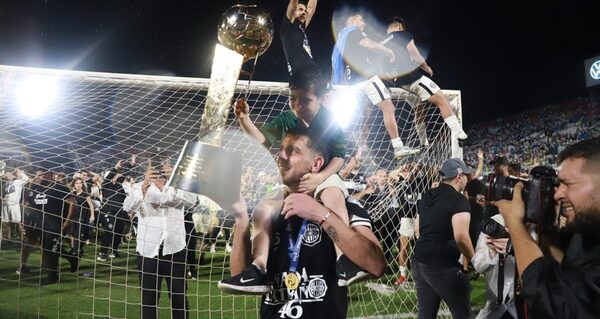 Ale Silva, de estar en la puerta de salida a campeón: 'Tragamos mucha bronca'