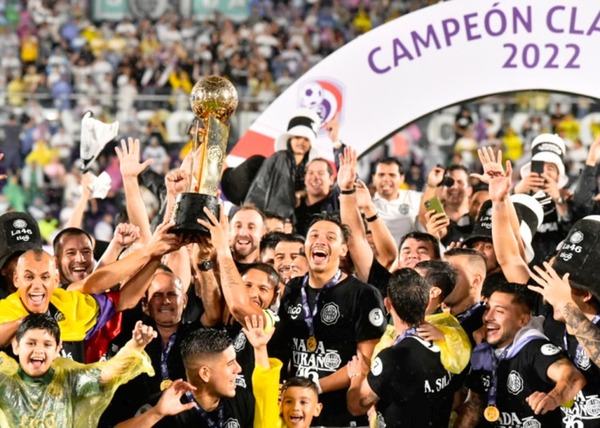 Olimpia: El Rey del Clausura 2022 •
