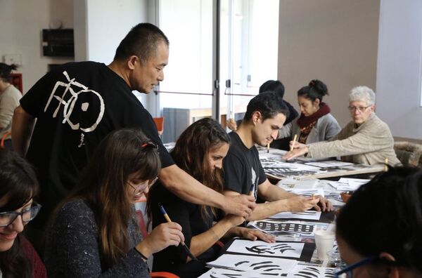 Maestro Hamano Ryuho: “El carácter de una persona se ve reflejada en la caligrafía”