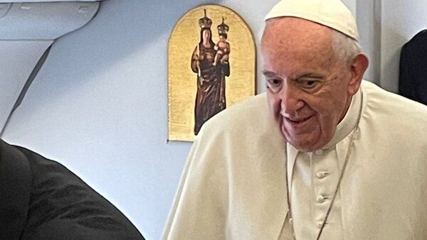 El Papa Francisco alerta a educadores católicos sobre las colonizaciones ideológicas