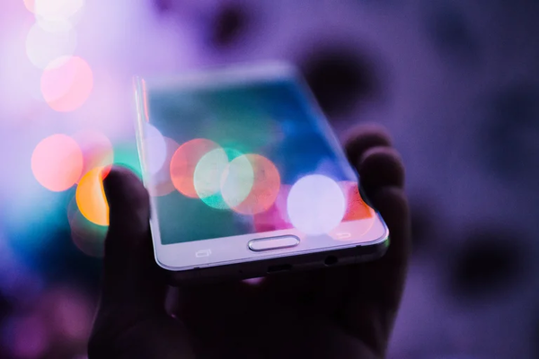 Google identificó un software espía en celulares de Samsung