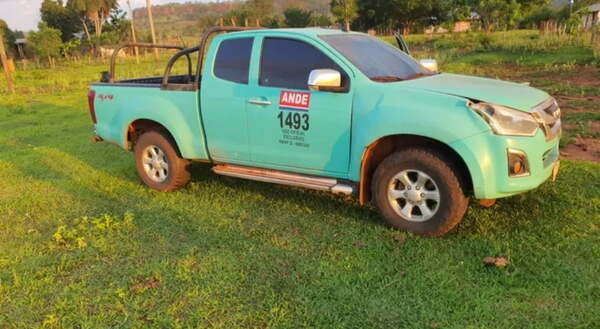 0Incautan camioneta de la ANDE cargada con marihuana en Amambay - Noticiero Paraguay