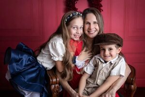 Lory Anderson y sus hijos posaron en la previa de las fiestas: “¡Nos encanta hacer fotos de Navidad!” - Gente - ABC Color