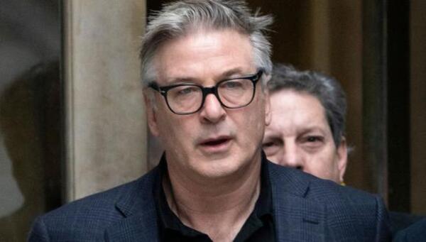 Diario HOY | Alec Baldwin presenta demanda por caso de trágica muerte durante rodaje