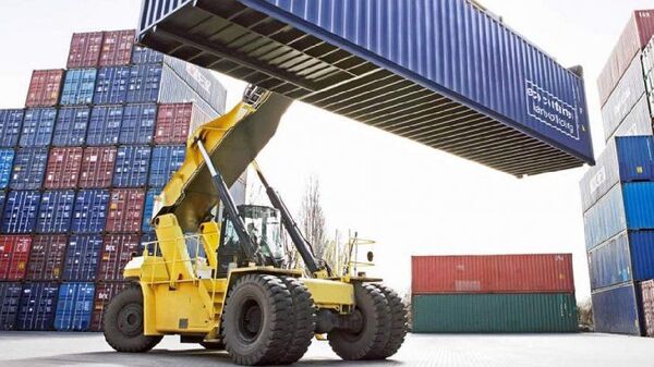 Las importaciones bajo régimen de turismo se redujeron 17% en octubre | Análisis Macro | 5Días