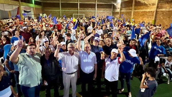 Candidatos esteños apoyan la precandidatura de Martín Burt