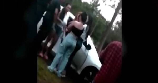 La Nación / Persecución y detención: intentaron huir sin pagar más de G. 5 millones por tratamiento a peluquera