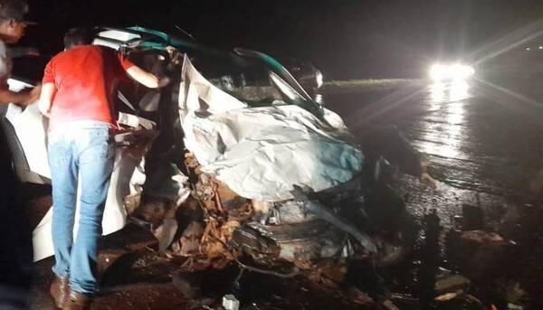 Crónica / Mujer muere luego de horas de agonía tras un impactante accidente de tránsito