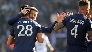 El PSG hace los deberes sin despeinarse