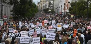 Una multitudinaria marcha exige en Madrid una mejor sanidad pública - El Independiente
