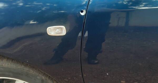 La Nación / Intento de homicidio: mujer salió ilesa ante disparos a su vehículo en plena marcha