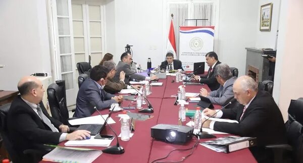 El CM inscribió a cinco candidatos en días no hábiles, según su propio edicto - Nacionales - ABC Color