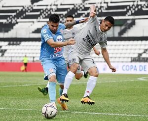 Resistencia 0 - 12 de Octubre 0: Con las manos vacías - Fútbol - ABC Color