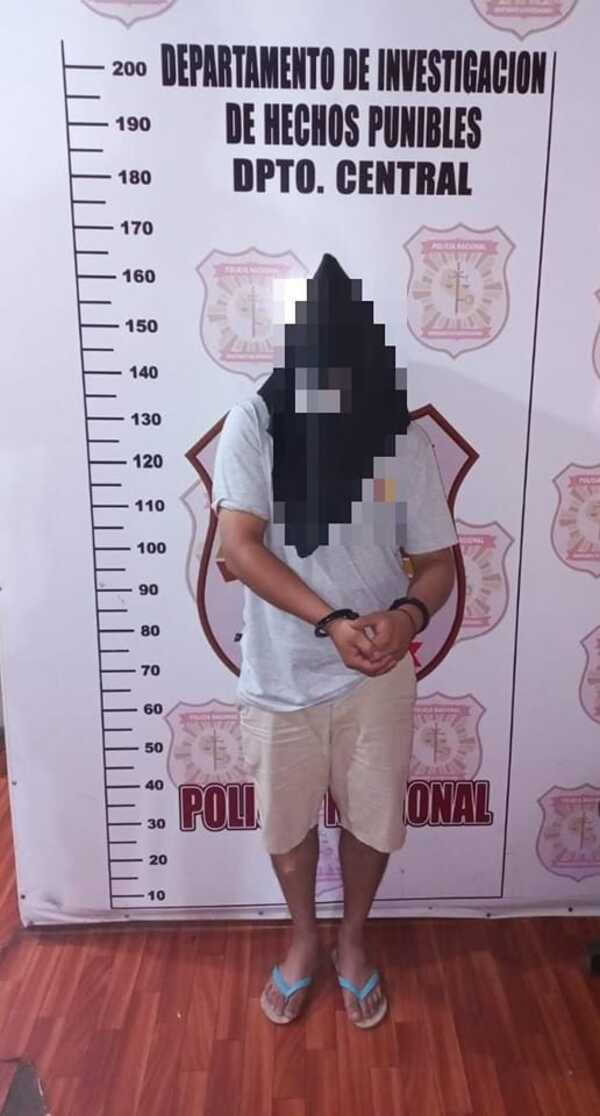 Pese a orden de exclusión, regresó a su residencia para apuñalar 15 veces a su expareja - trece