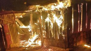 Despechado amenazó con matar a su ex y quemó la casa