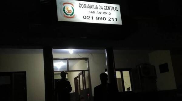 Crónica / Volvió de la Argentina para un rezo,pero fue a la casa de su ex y la apuñaló ¡15 veces!