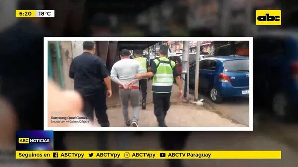 Llevaba a su costado una motocicleta robada - ABC Noticias - ABC Color