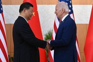 Biden y Xi se estrechan las manos para “abordar muchas cuestiones” - Mundo - ABC Color