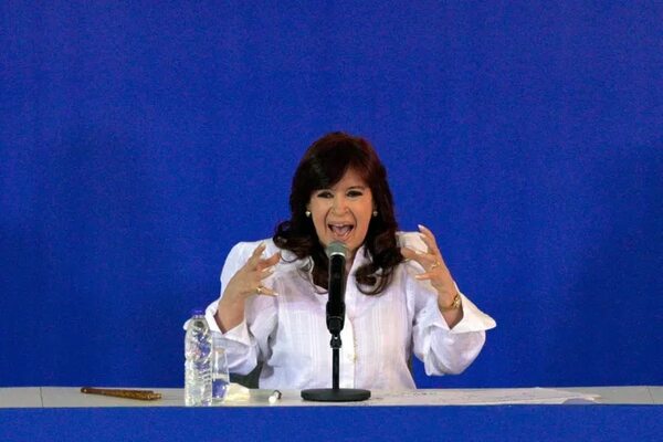 Cristina Kirchner podría ser condenada por corrupción antes de fin de año - Mundo - ABC Color
