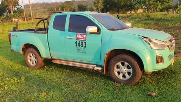 INCAUTAN 230 KILOS DE MARIHUANA EN UNA CAMIONETA DE LA ANDE. - La Voz del Norte