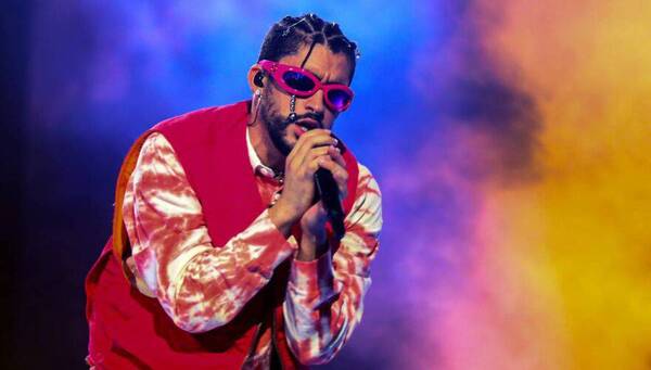 Estafadores recaudaron G. 2 mil millones con venta de entradas falsas a concierto de Bad Bunny - Noticiero Paraguay