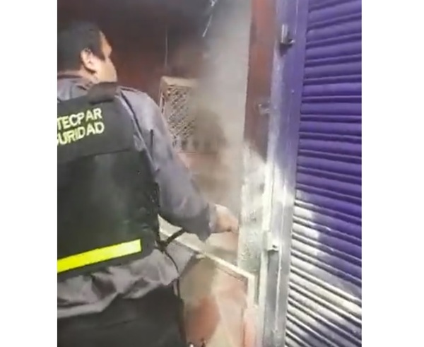 Artefactos enchufados provocaron principio de incendio en Mercado 4