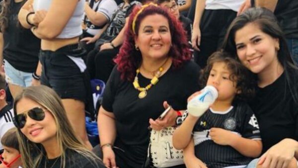 La familia de Vita Aranda fue a la cancha a alentar a Tito Torres