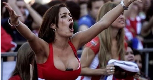 ¡Más hermosa que nunca! Larissa Riquelme vuelve a dar vida a “La Novia del Mundial”