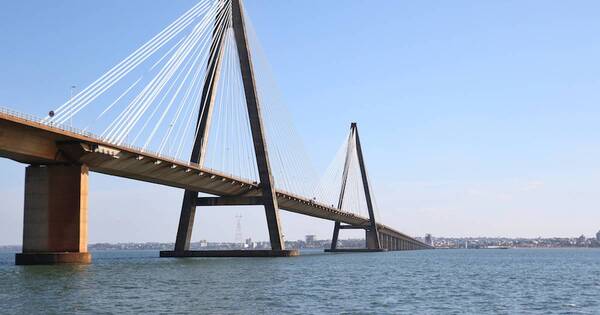 La Nación / Restringen tránsito en puente San Roque González por estudio en los obenques