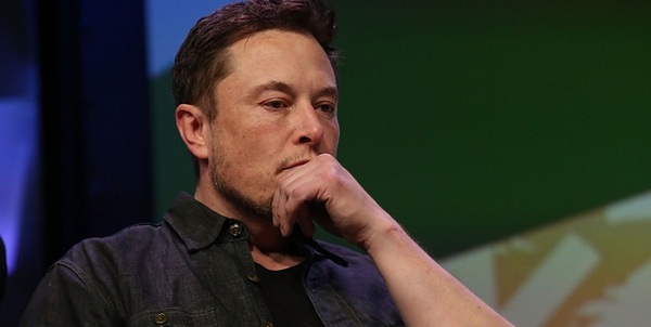 Se inicia en EEUU el juicio sobre el multimillonario pago de Tesla a Musk - Revista PLUS